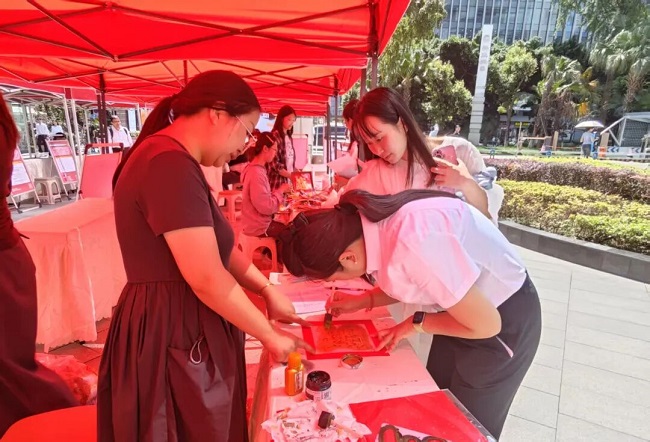 “家門口”的一站式服務(wù)！瑞方人力助力打造火車南站街道錦官新城社區(qū)特色就業(yè)IP 第5張