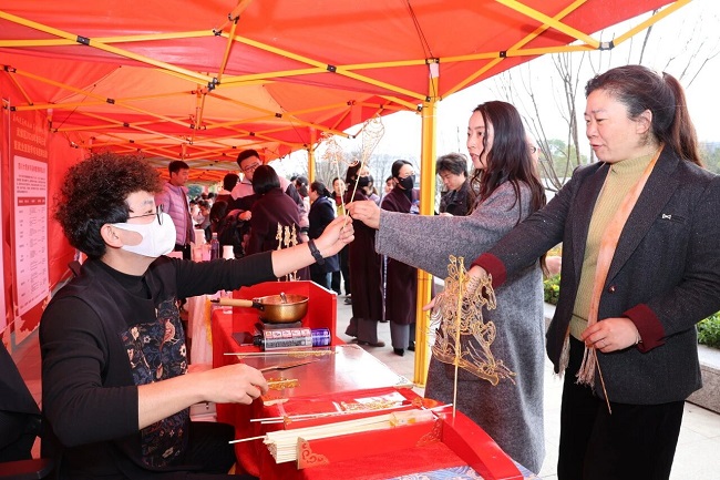 “就”在武侯 “職” 赴新程——瑞方人力助力武侯區舉辦2026年春風行動專場招聘會 第9張 “就”在武侯 “職” 赴新程——瑞方人力助力武侯區舉辦2026年春風行動專場招聘會 第9張