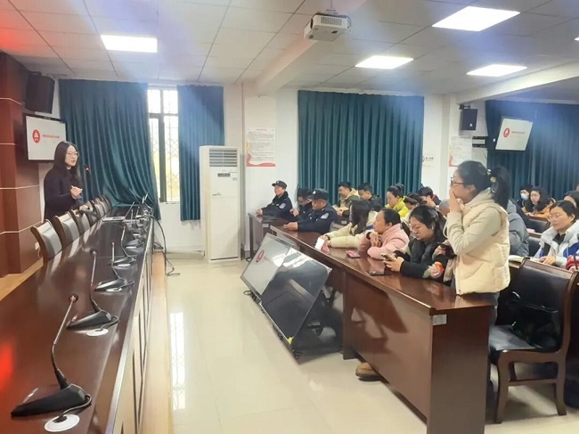 以訓賦能強本領 專業服務促提升!瑞方人力聯合華興街道開展專職網格員、綜治隊員培訓活動 第3張 以訓賦能強本領 專業服務促提升!瑞方人力聯合華興街道開展專職網格員、綜治隊員培訓活動 第3張